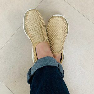 Easy Spirit e360 Quinby slip-on walking shoe